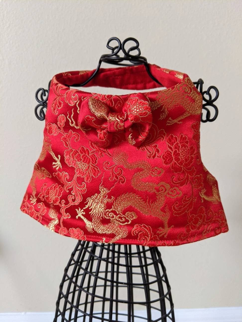 Cat jacket for cat in red with dragons