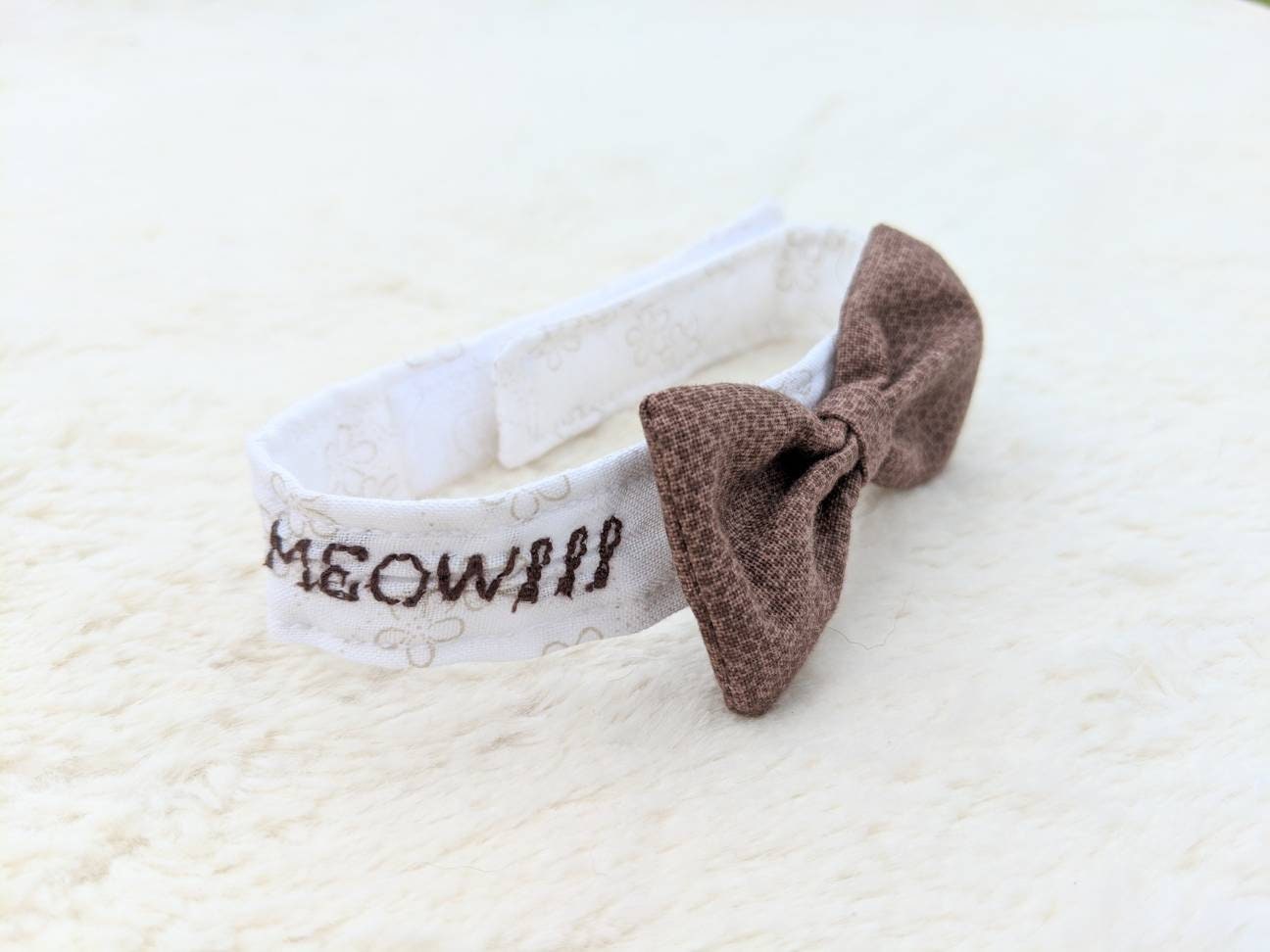 Adjustable Brown or Black Collar Accessory for Cat