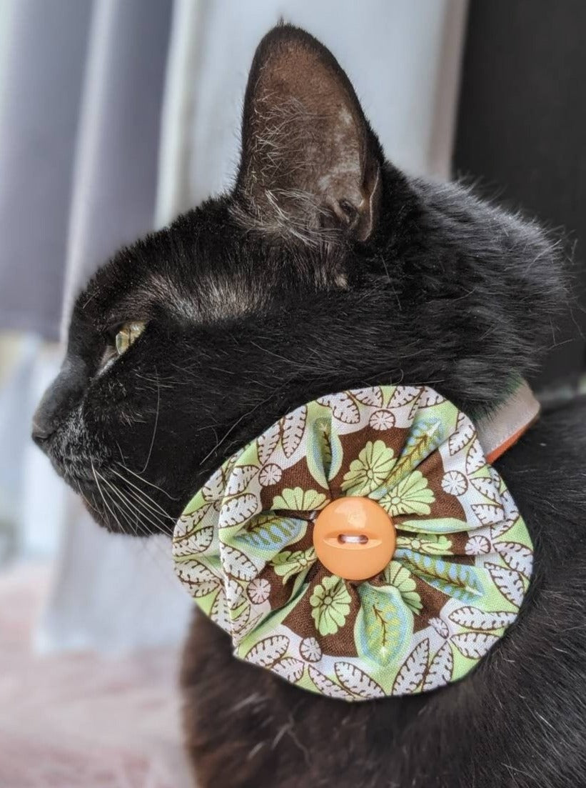 Adjustable Blue Green Collar Accessory for Cat