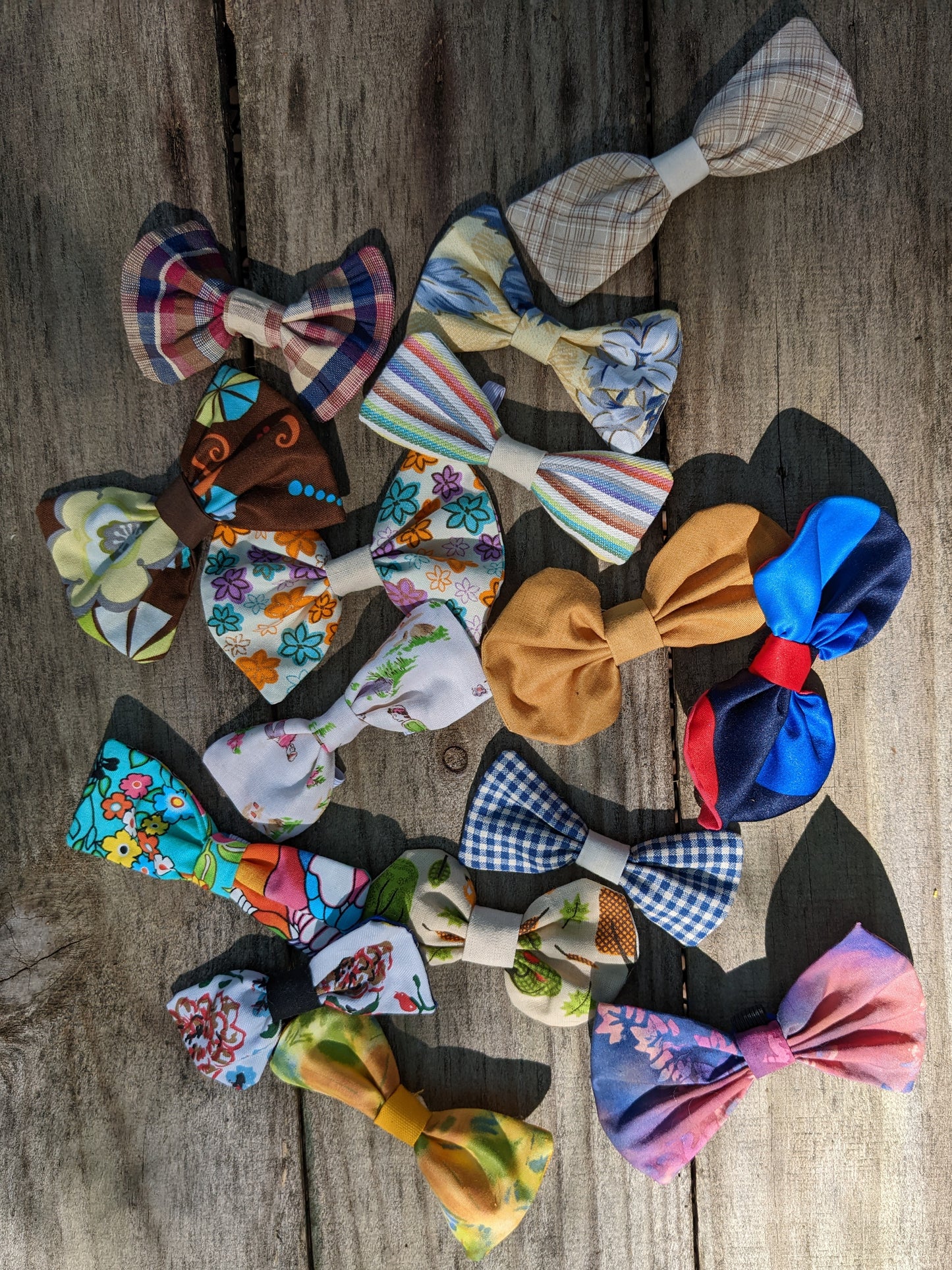 Medium Slip On Bowtie Collar Accessory for Cat