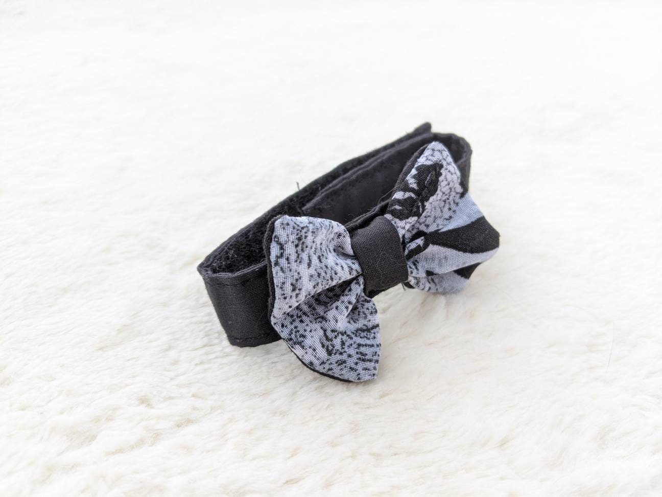Gray Kitten Bow Tie Collar