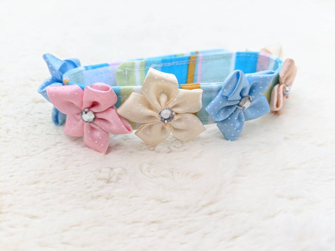 Dainty Floral Collar for Cat